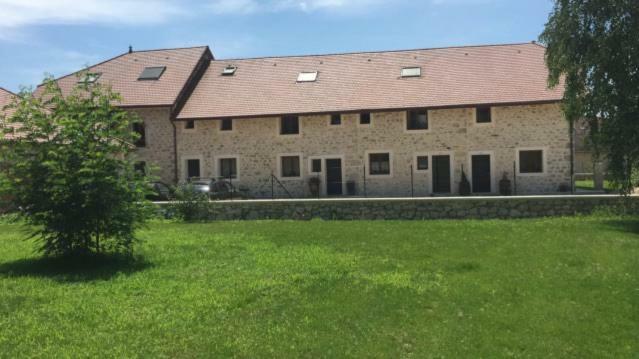 ベレー La Ferme De Coron Bed & Breakfast エクステリア 写真
